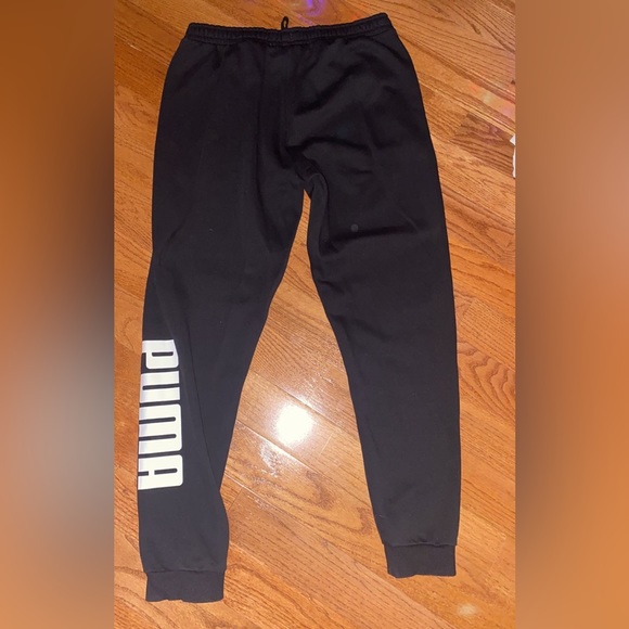 PUMA black sweatpants - Picture 3 of 3